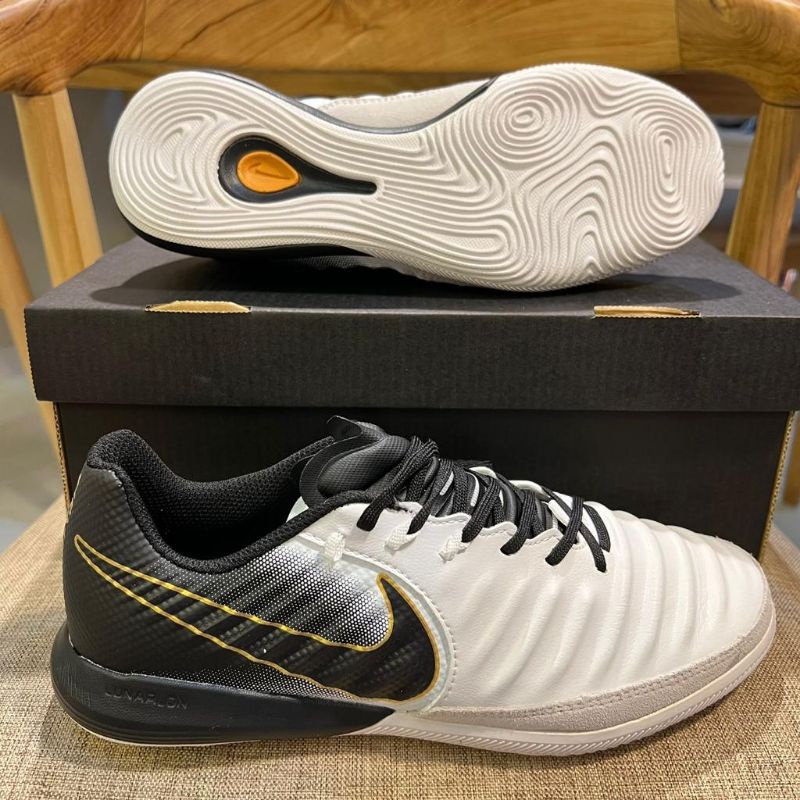 nike t90 laser i pink