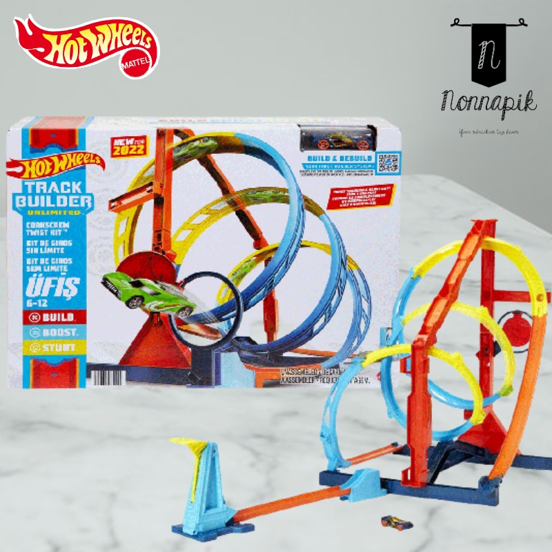 Hot Wheels Action Corkscrew Triple Loop Track Set with 1 Toy Car