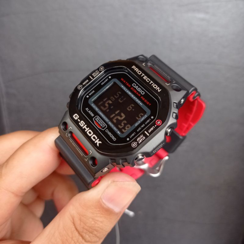 Casio dw outlet 5600 metal bezel