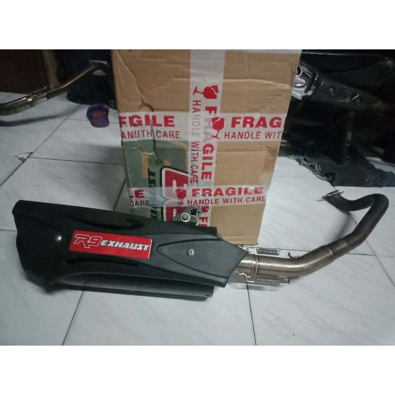 Jual kenalpot R9 misano original vario 125 150 old pcx | Shopee Indonesia