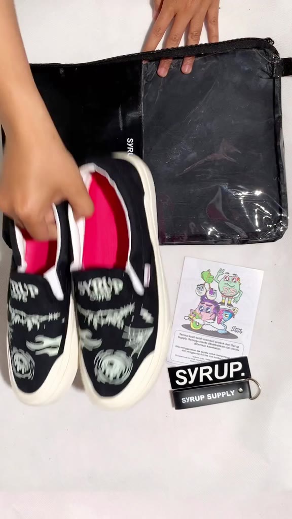 Jual Syrup supply slip on Noir | sepatu slip on | sneaker | sepatu ...