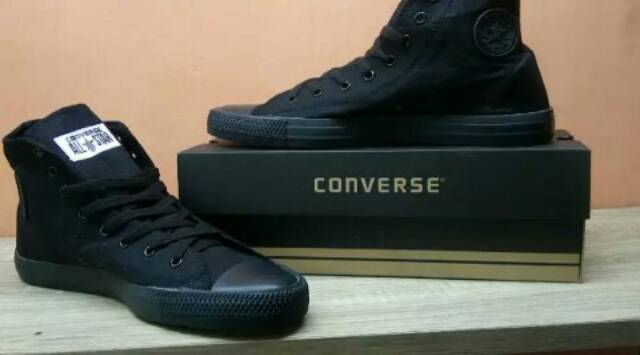 Harga sepatu converse original kulit sale