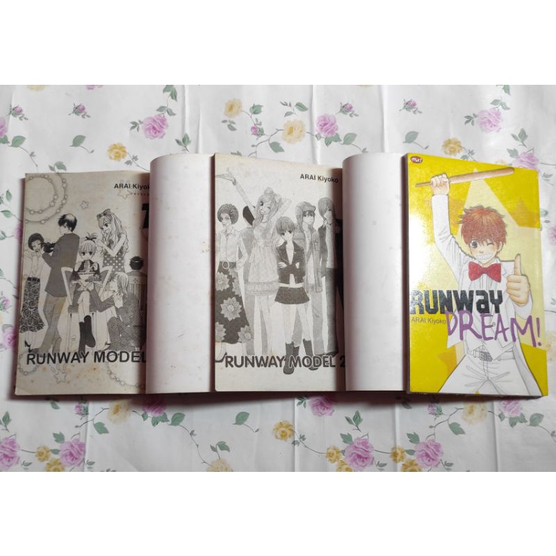 Jual Komik Remaja: Runway Model 1-2 tamat + Runway Dream (Arai Kyoko ...