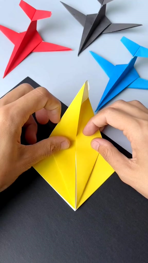 Jual KERTAS ORIGAMI 14 X 14 KERTAS LIPAT BENEFIT KERTAS WARNA 2 SISI ...