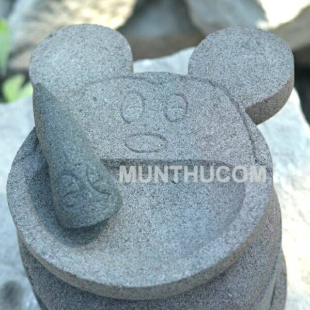 Jual Cobek Mickey Mouse Batu Kali + Ulekan Mata | Shopee Indonesia