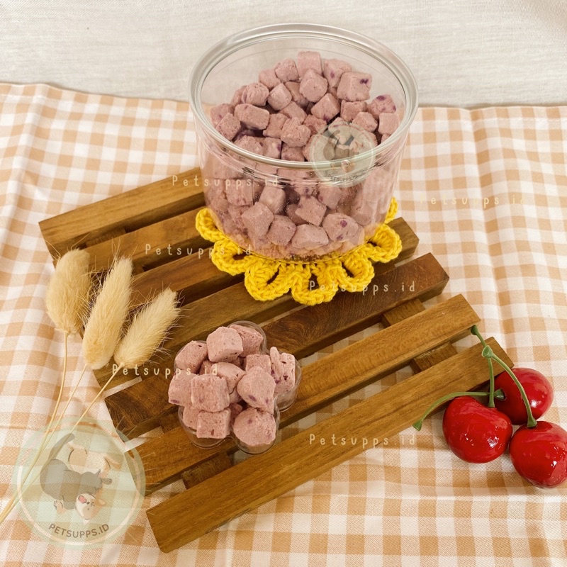 Jual Freeze dried chicken cubes mix sweet potato snack treats for