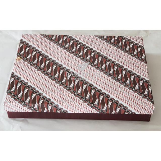 Jual Kotak Kado / Kotak Hadiah / Gift Box Persegi Batik Coklat Merah ...
