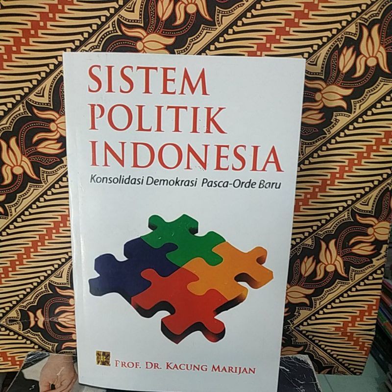 Jual buku sistem politik Indonesia kacung Marijan | Shopee Indonesia