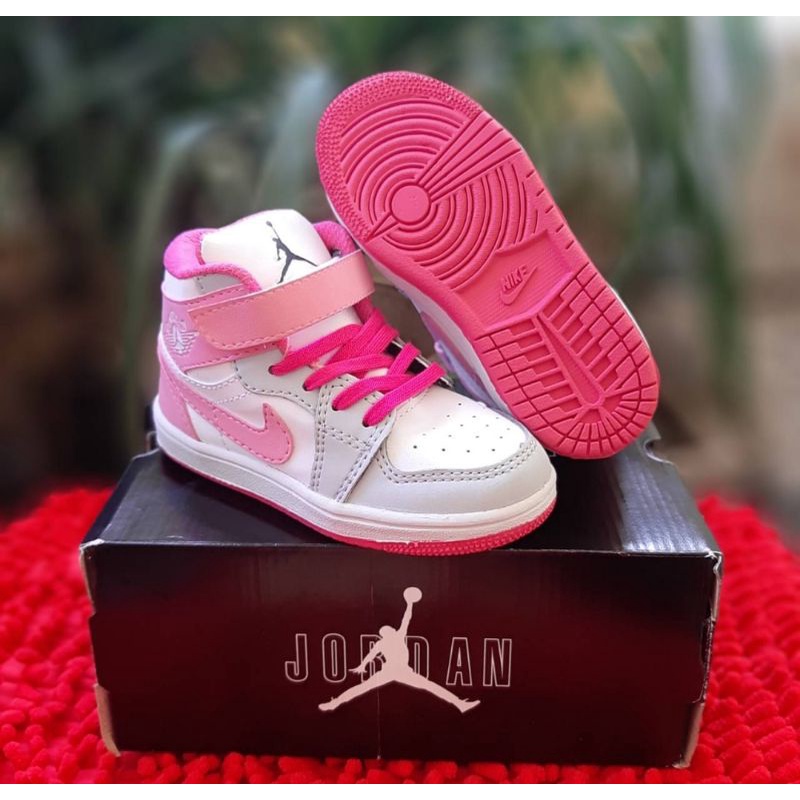 Sepatu Sneakers Anak Air Jordan Grade Original Anak Cewek perempuan Umur  10 Tahun