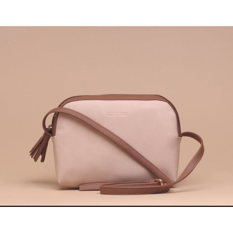 Silvertote Tas Selempang Wanita Jess CB Sling Bag Black-Creme