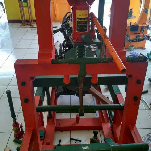 Jual Alat Press Sepeda Motor Murah Mudah Penggunaanya Press Body Rangka