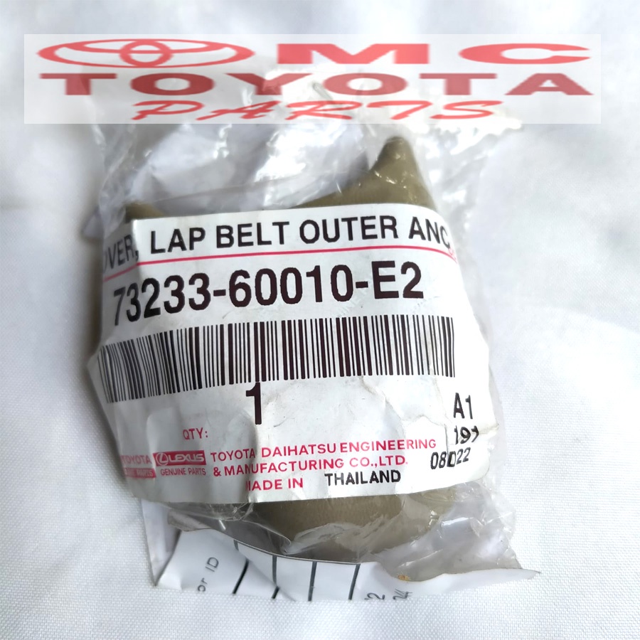 Jual Cover Tutup Baut Seat Belt Belakang Fortuner 73233-60010-E2 ...