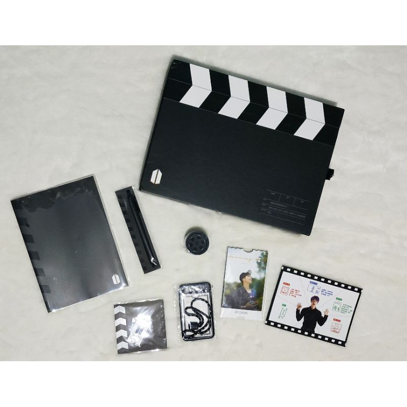 Sharing BTS ARMY KIT 6th ARMY ZIP/ BADGE/ NOTEBOOK