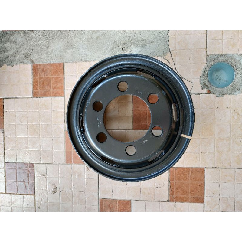 Jual Velg Pelek Isuzu Elf Nkr Harimau Nmr Nkr Nmr Hd Orisinil Shopee Indonesia