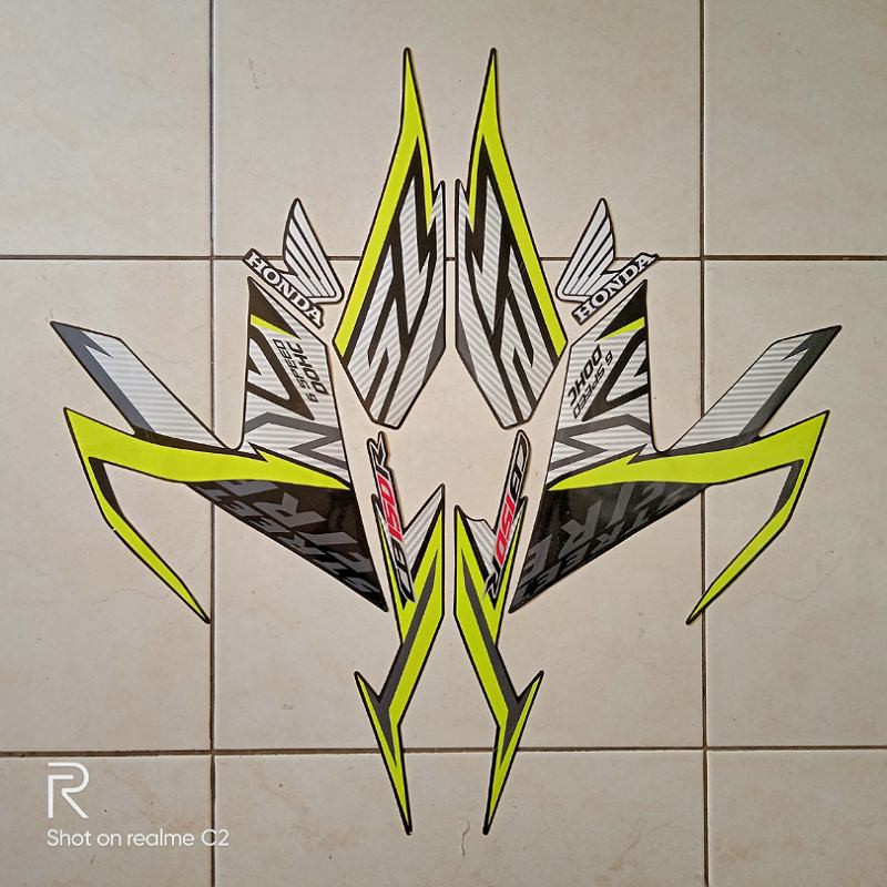 Jual sticker Striping Cb150 R 2016 Hitam-Kuning | Shopee Indonesia