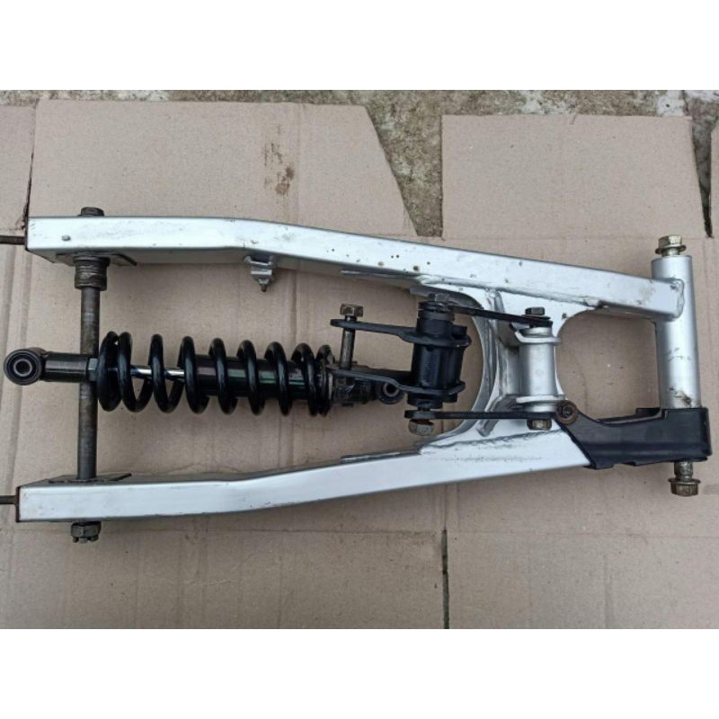 Jual Swing arm fullset monoshock belakang dan unitrack ninja r original