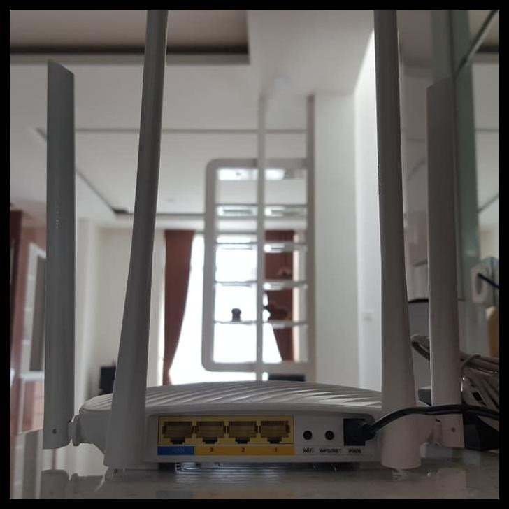 Jual Repeater Penguat Wifi 4 Antena 6db Signal Kuat tembus dinding