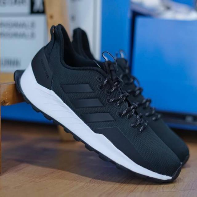 Harga adidas questar trail online