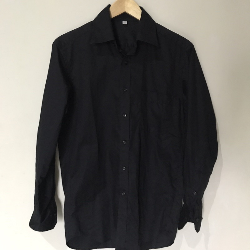 kemeja basic uniqlo