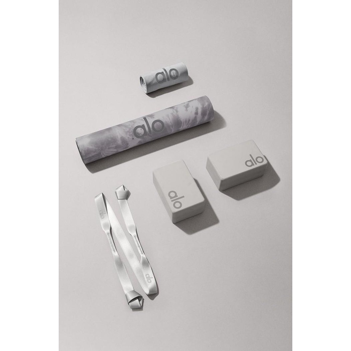 Jual Alo Yoga Essential Set Tie Dye (Warrior Mat + Strap + Block + Towel) Shopee Indonesia