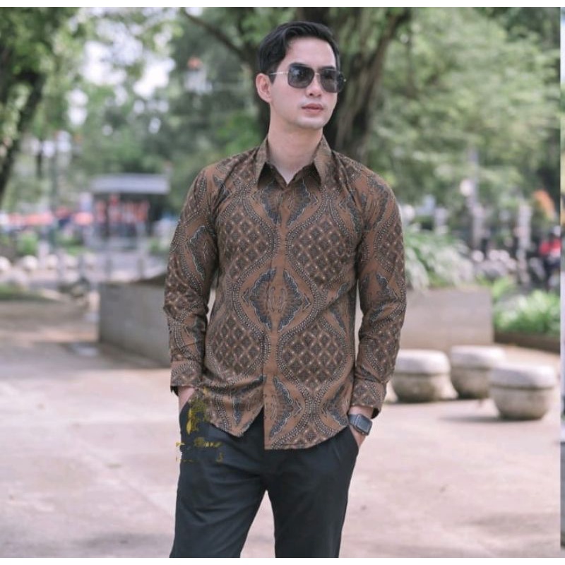 Jual Kemeja Batik Pria SLIMFIT Lengan Panjang LAPIS FURING | Shopee ...