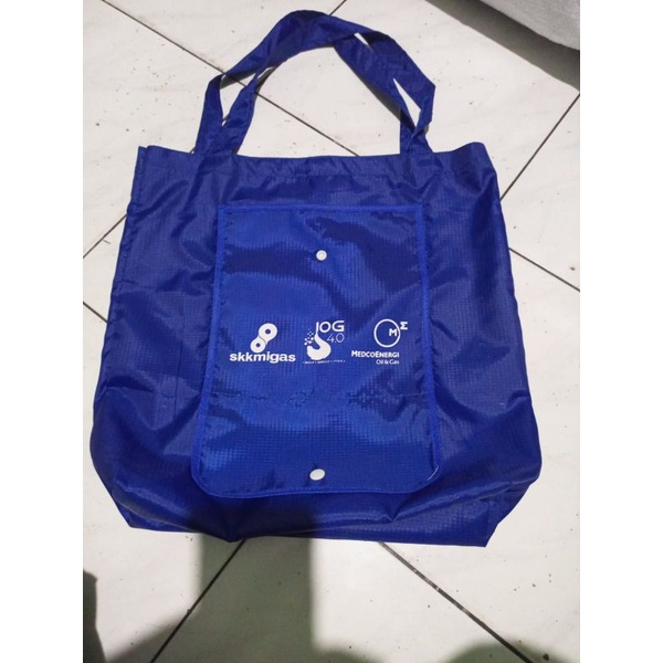 Jual TAS CUSTOM PREMIUM bahan Parasut Polyster Kanvas 30 x 30cm HARGA ...