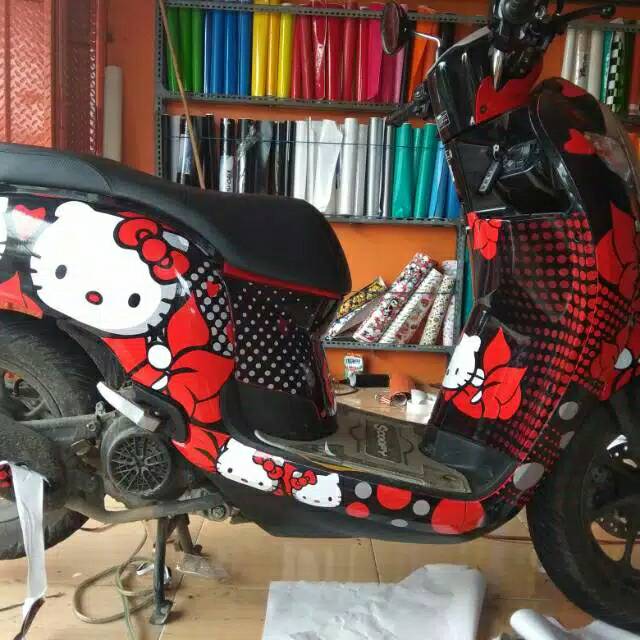 Jual Decal Full Body Honda Scoopy New Variasi Hello Kitty Blackred Shopee Indonesia 8471