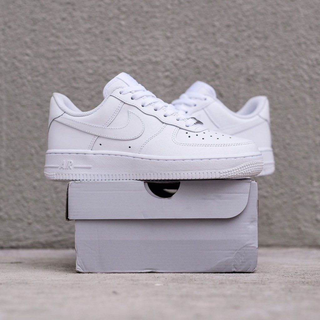 SNEAKERS NIKE UNISEX PRIA / WANITA AIR FORCE ONE FULL WHITE