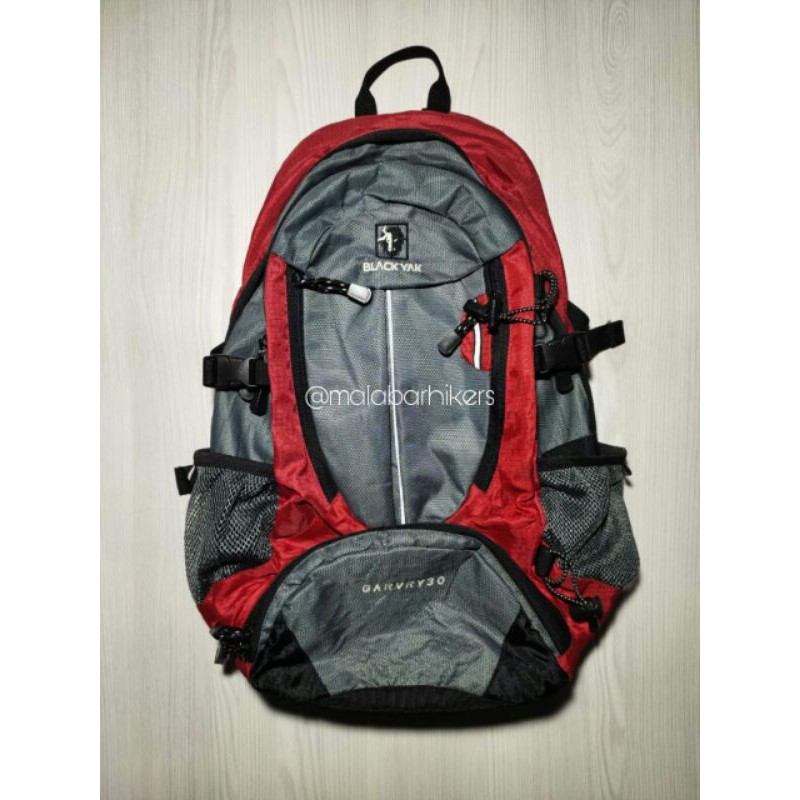 Black hotsell yak backpack