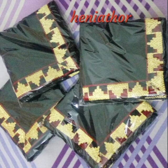 Jual Jilbab Tapis Segiempat khas Lampung (warna hitam) | Shopee Indonesia