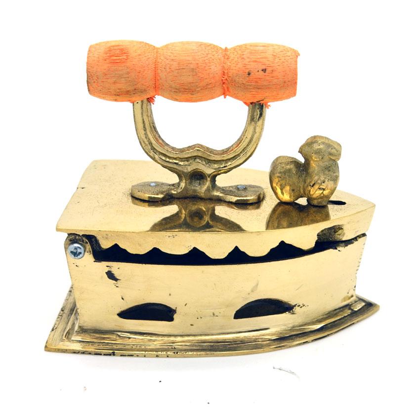 Jual Miniatur Setrika Kuno Arang Kuningan - 10x9x0.5 cm | Shopee Indonesia