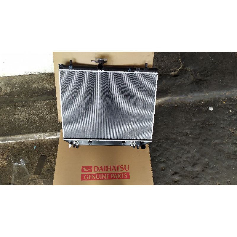 Avanza Matic 1300cc: Raja Jalanan yang Tetap Bersahabat di Kantong