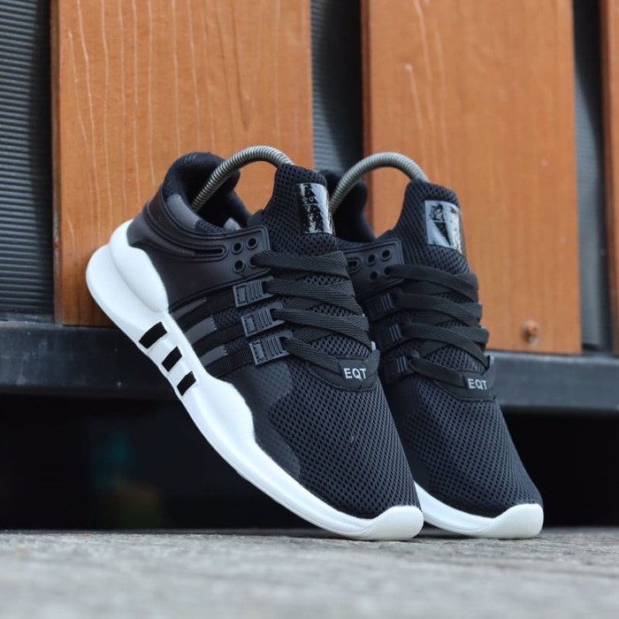 Sepatu 2025 eqt ori