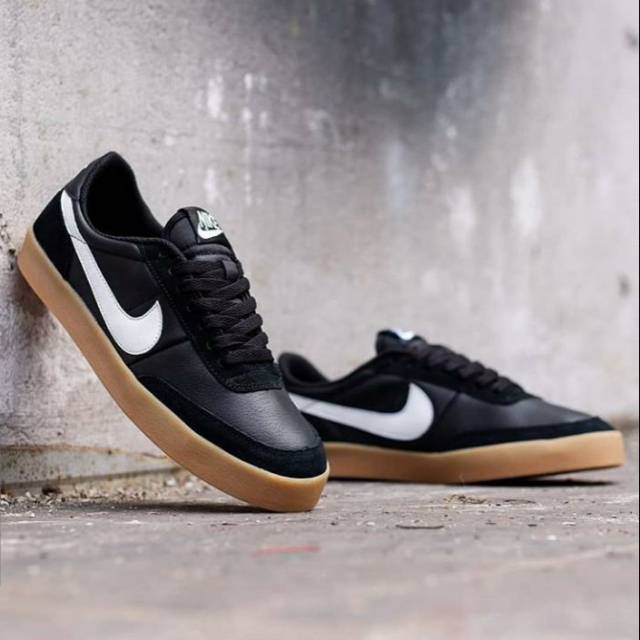 Sepatu hot sale nike swoosh