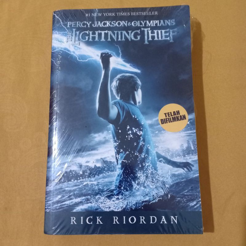 Jual Percy Jackson and The Olympians - The Lightning Thief | Shopee ...