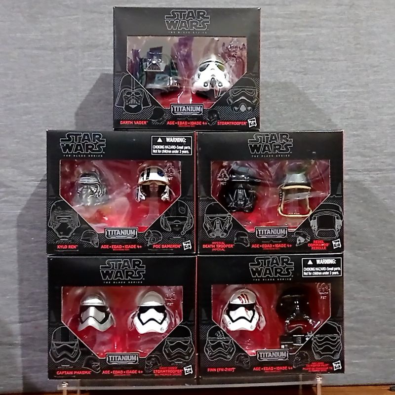 Star Wars Black Series Titanium – Figurina Finn In Metallo Pressofuso (10 Cm Con Base)