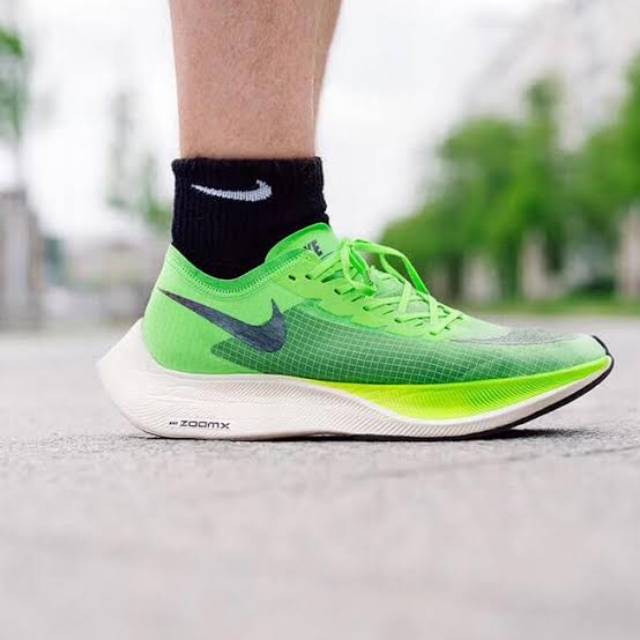 Harga nike clearance zoom vaporfly 4