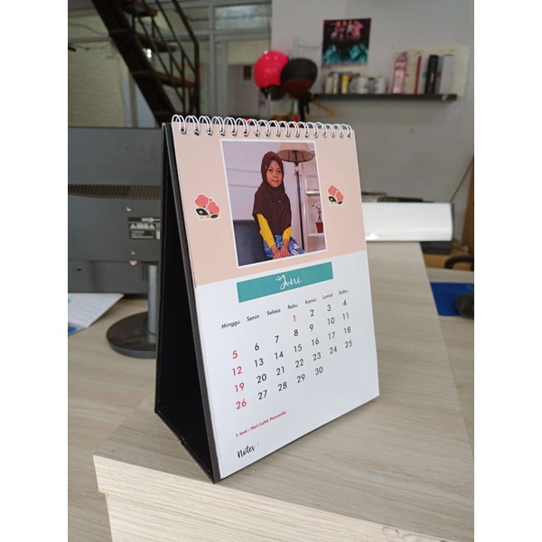 Jual Kalender Meja Custome Bisa Request Gambar Shopee Indonesia 