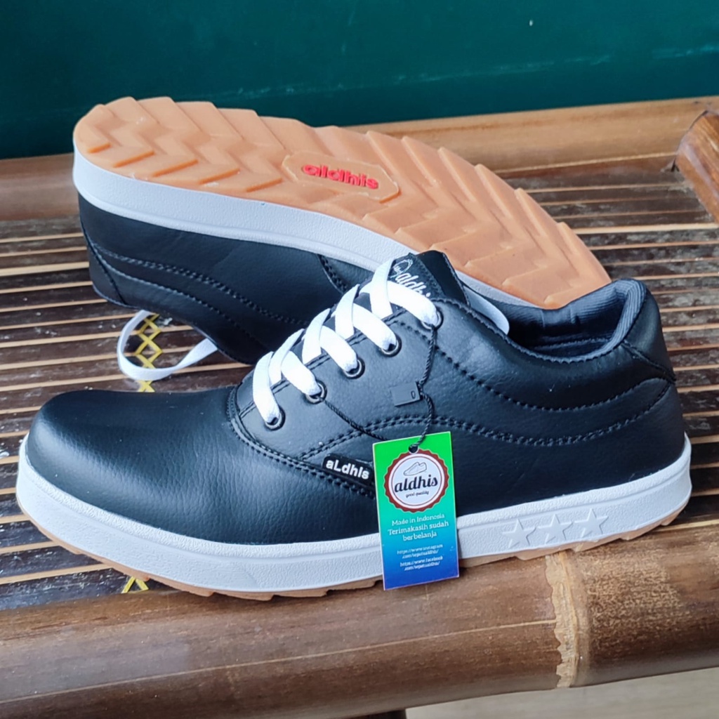 Jual Aldhis Sz03 Hitam Sepatu Sneakers Pria Keren Terbaru Buat Gaya Sneaker Casuakl Cowok