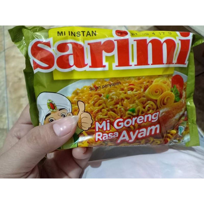 Jual mie instan sarimi goreng rasa ayam 1 pack 5 bungkus | Shopee Indonesia