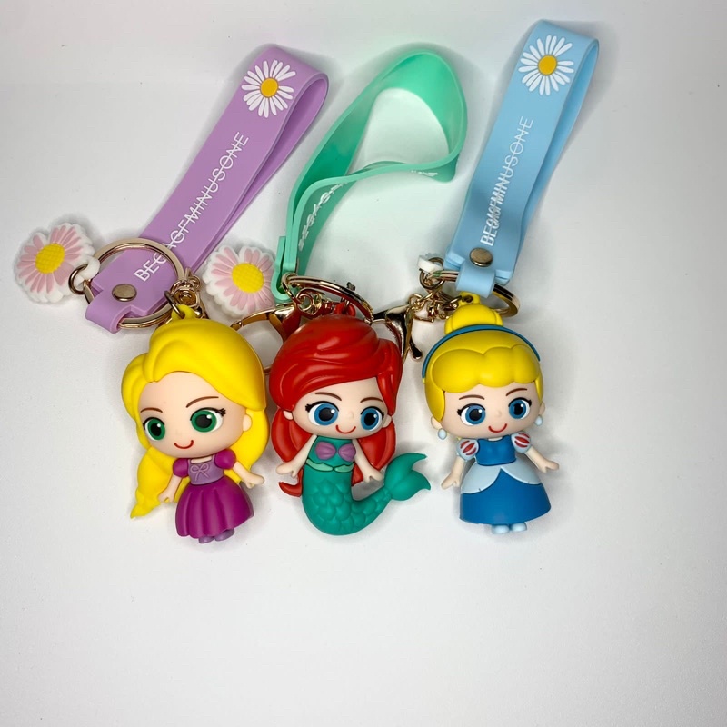 Jual Gantungan kunci princess / keychain princess Cinderella Snow white ...