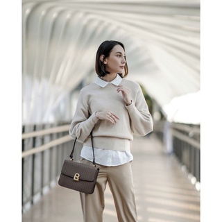 Jual Jilbab Buttonscarves Audrey Monogram Bag - Medium - Jakarta Barat -  Aleena Olshop 5