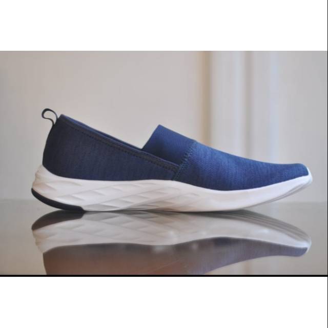 Reebok astroride hot sale slip on