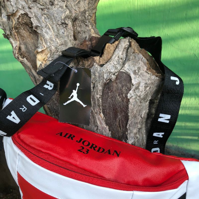 Jual NIKE AIR JORDAN LEATHER RED WAISTBAG Shopee Indonesia