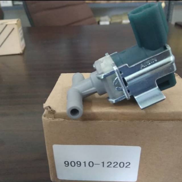 Jual Idle up AC switch idle up vakum AC Toyota Vios Limo 20032006