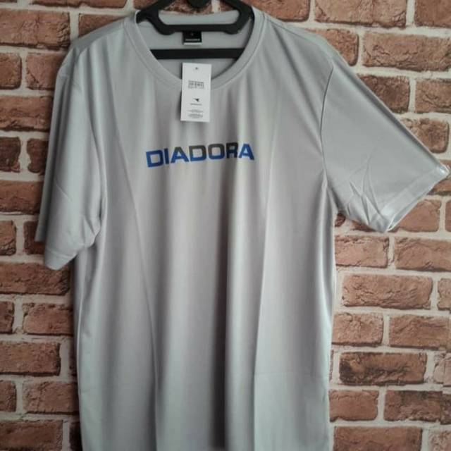 HOT PRODUK Kaos DIADORA ORIGINAL grey kaos olahraga running asli murah