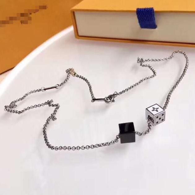 Jual LOUIS VUITTON L creative dice necklace trendy male and female couple fashion brand Korean style v ho Shopee Indonesia