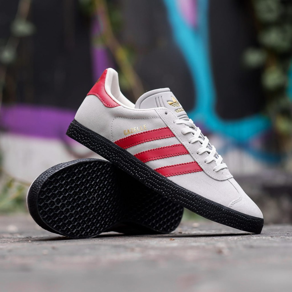 Adidas hot sale gazelle scotts