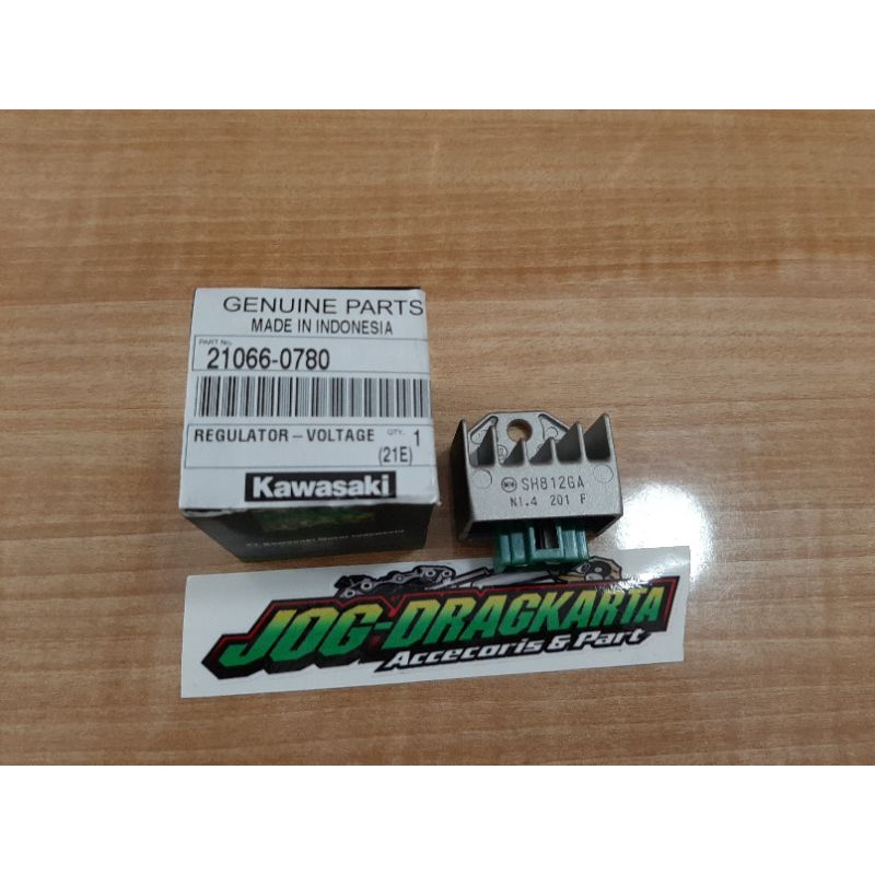 Jual KIPROK REGULATOR VOLTAGE KAWASAKI NINJA R SS RR NEW RR OLD ZX150 ...