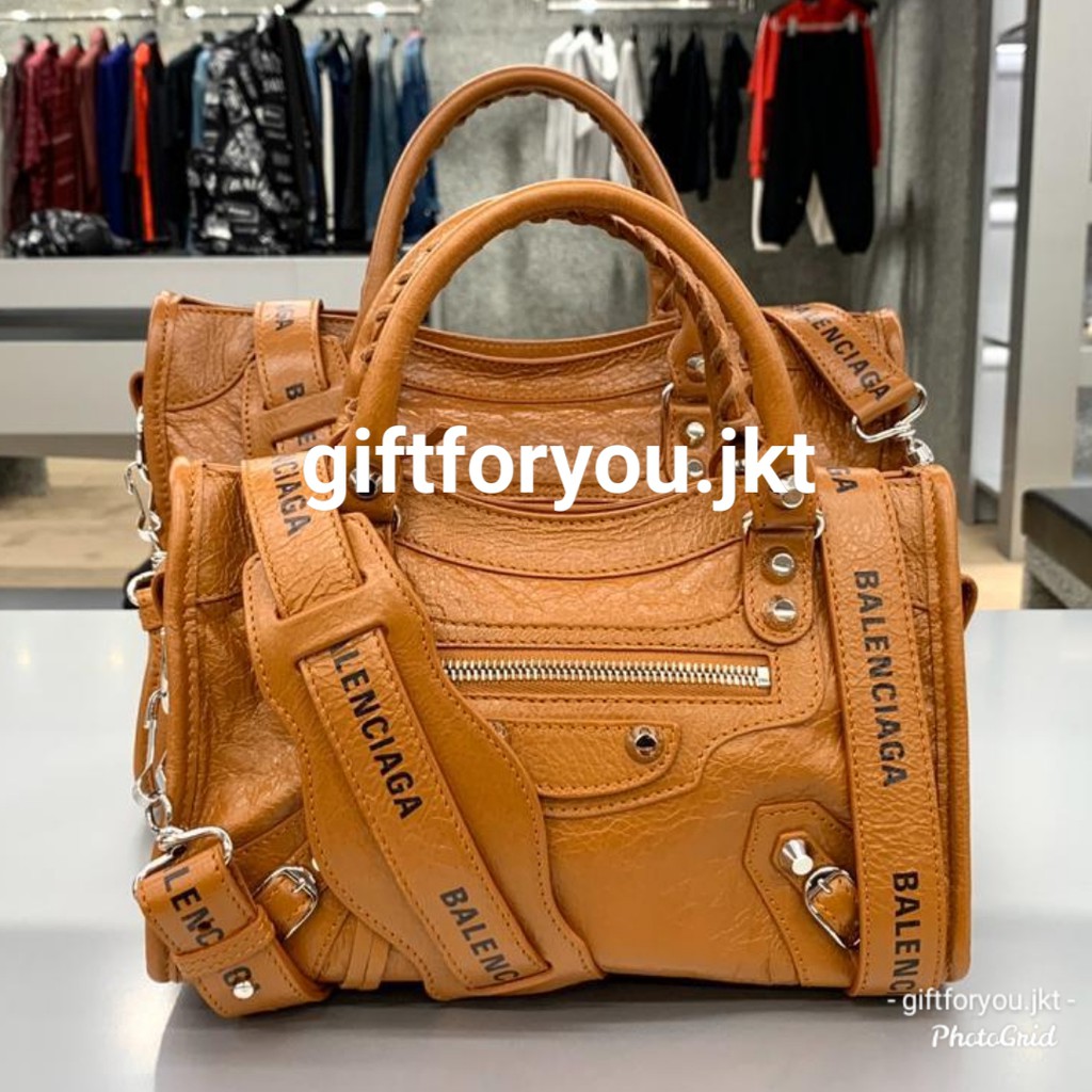 Ukuran tas shop balenciaga mini